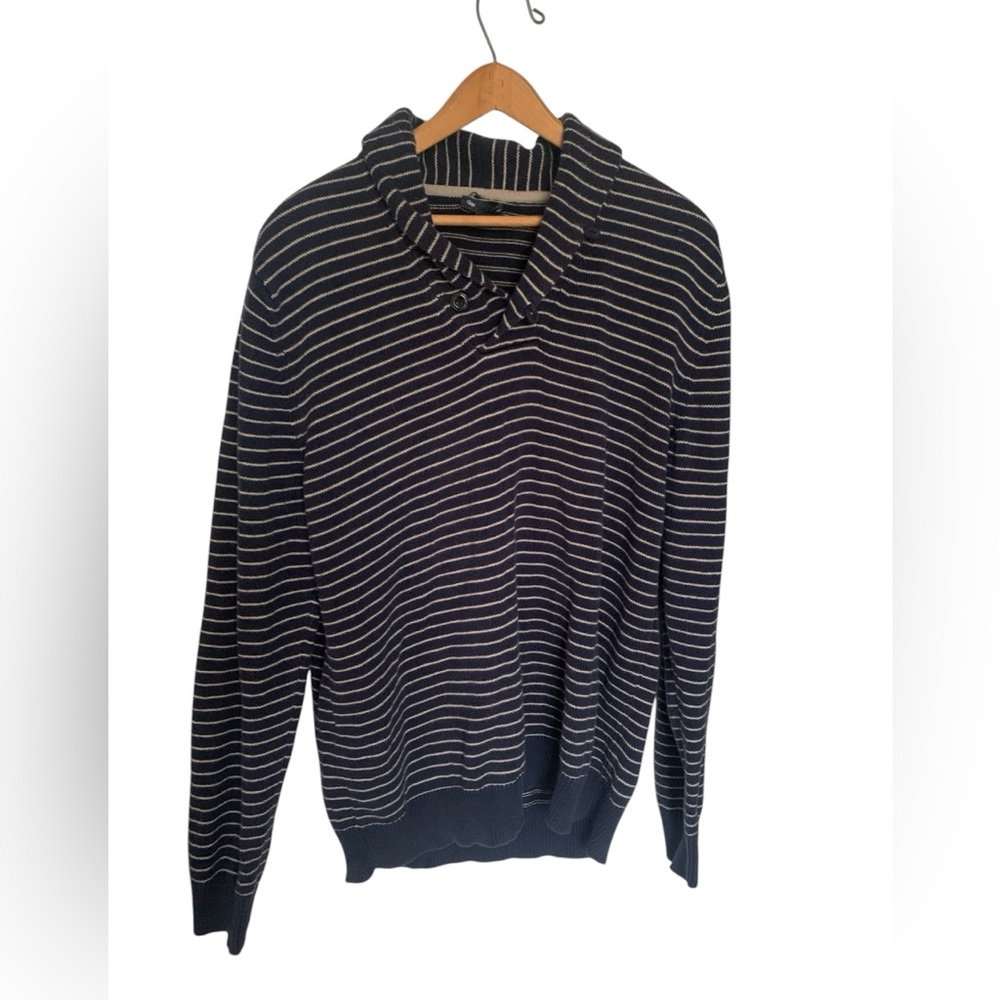 Men’s Gap navy blue with white stripes buttoned collar sweater, size Large